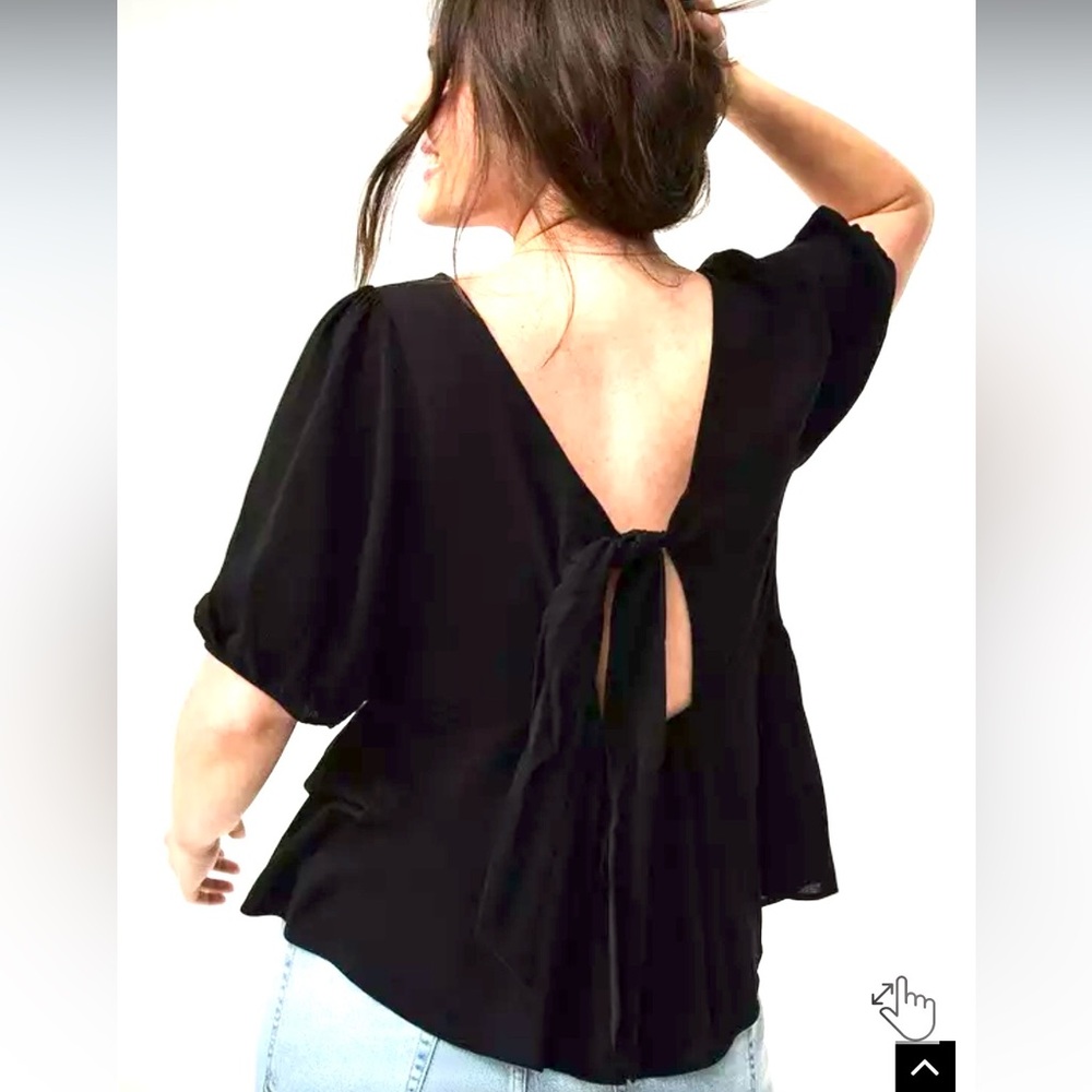 🆕🌺TORRID Crinkle Gauge Tie Back Puff Sleeve Top🌺